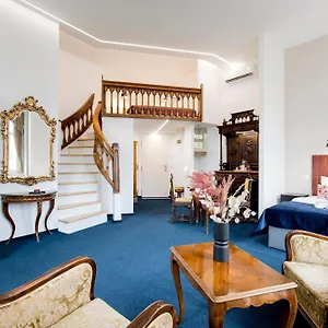  Hotel Giselle Vintage Doubles - Adults Only